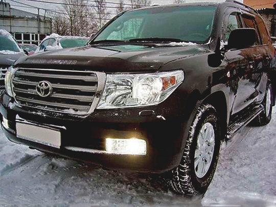 В Петербурге у 24-летней сотрудницы «Газпрома» за 8 минут угнали Land Cruiser за 5 млн