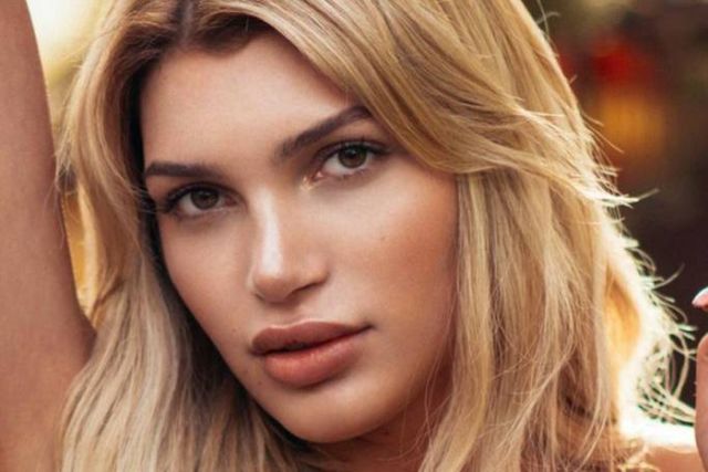 На обложку Playboy поместили фото модели-трансгендера Джулианы Фарфаллы. НЮ