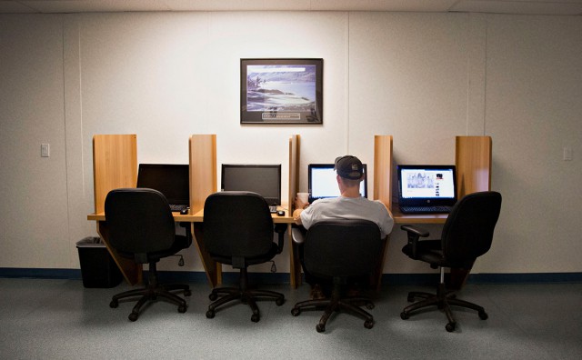 Почти 60% россиян одобрили создание отдельного для стран БРИКС интернета Почти 60% россиян одобрили создание отдельного для стран БРИКС интернета