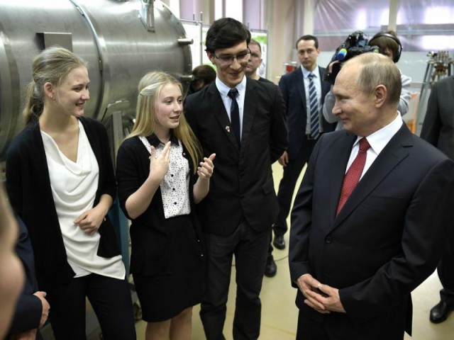 "Работают снайперы": чем оборачиваются для граждан визиты Путина в регионы