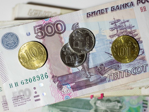 Госдума отказалась от введения в России почасовой оплаты труда    