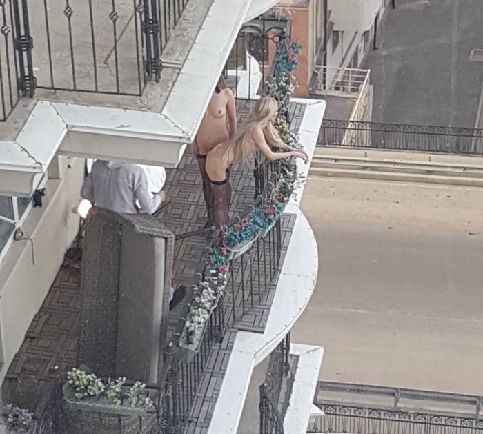 Девушки бывают разные