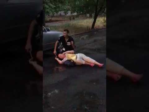 Ростов, придурок, два ножа!
