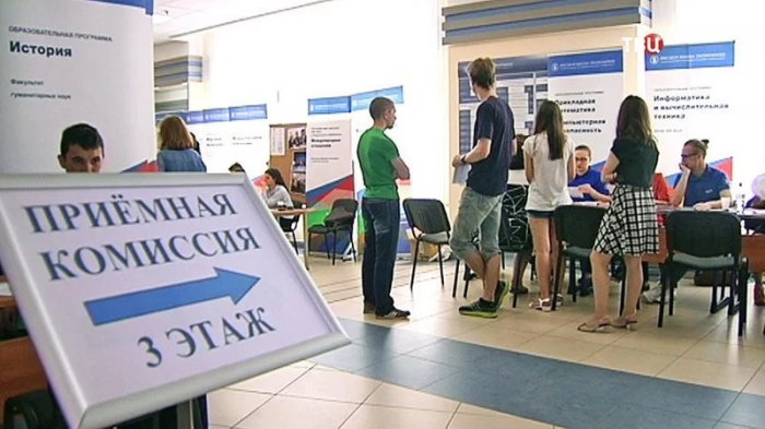 Пользователи сети поделились самыми откровенными подробностями о своей работе