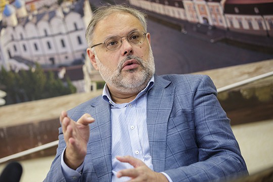 Хазин: в России вообще не будет пенсий, их отменяют Хазин: в России вообще не будет пенсий, их отменяют