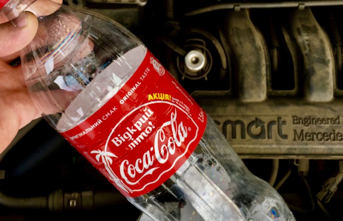 Польза Coca-Cola для двигателя автомобиля Польза Coca-Cola для двигателя автомобиля