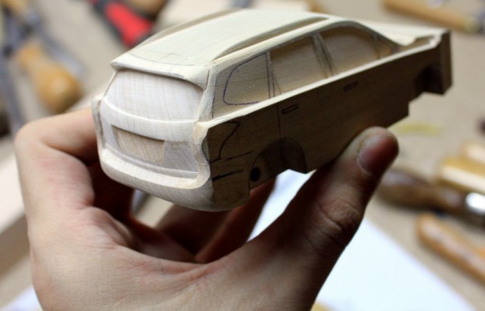 Как делают деревянные модели Subaru Forester