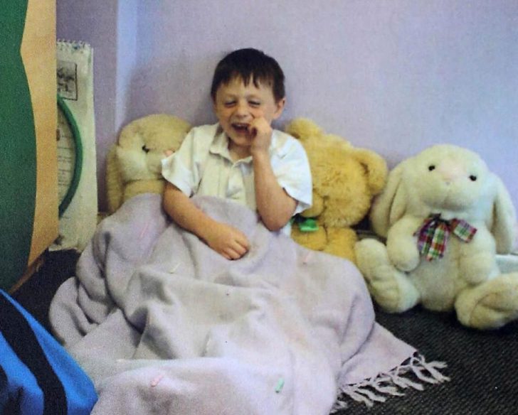 Спящий красавец: 11-летний мальчик попал в сонный плен и теперь живет на грани реальности и сновидений