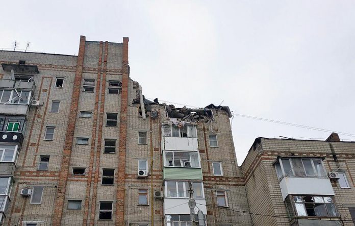 Взрыв дома в Ростове – жители грелись газом