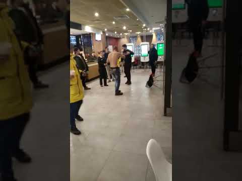  Битва в Макдональдсе!