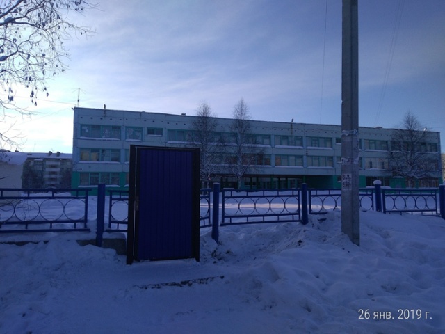 В школе Сосногорска установили новые калитки...