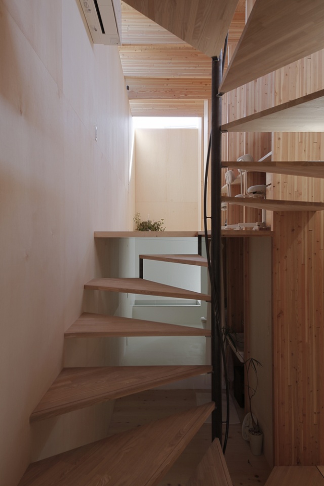 Необычное строение без окон в японском городе Тойота