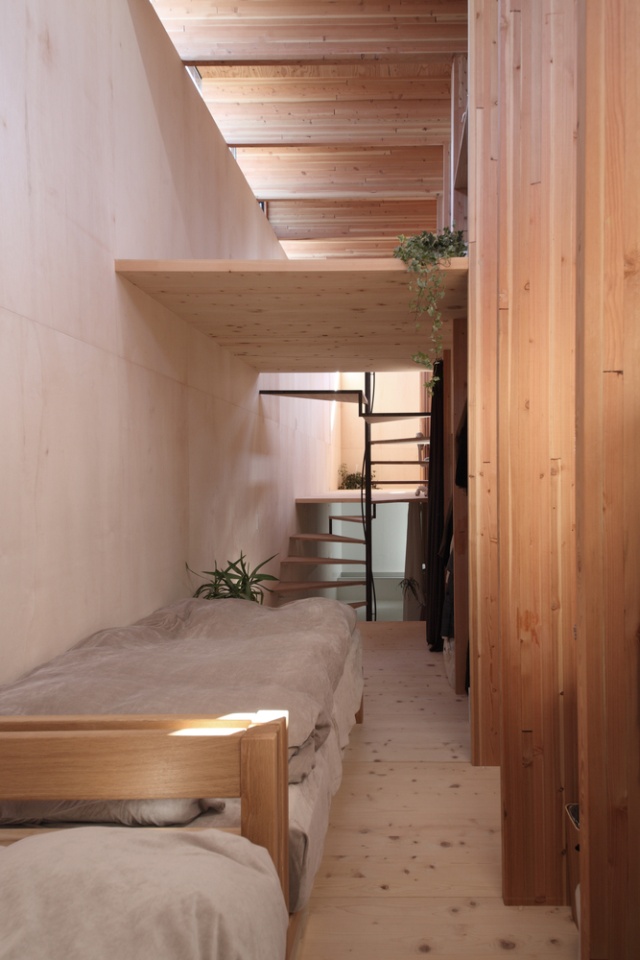 Необычное строение без окон в японском городе Тойота