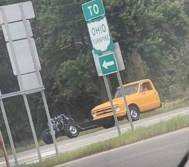 Странные автомобили и необычный тюнинг