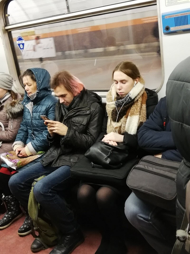 Модники из российского метрополитена