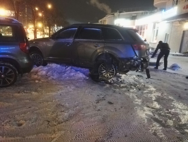 Странное происшествие в Санкт-Петербурге, виновником которого стал водитель Audi Q7