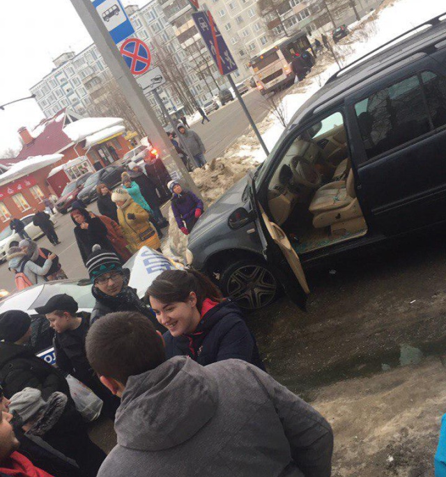 Неадекватный водитель протаранил 20 автомобилей, пытаясь уйти от полицейской погони в Подмосковье