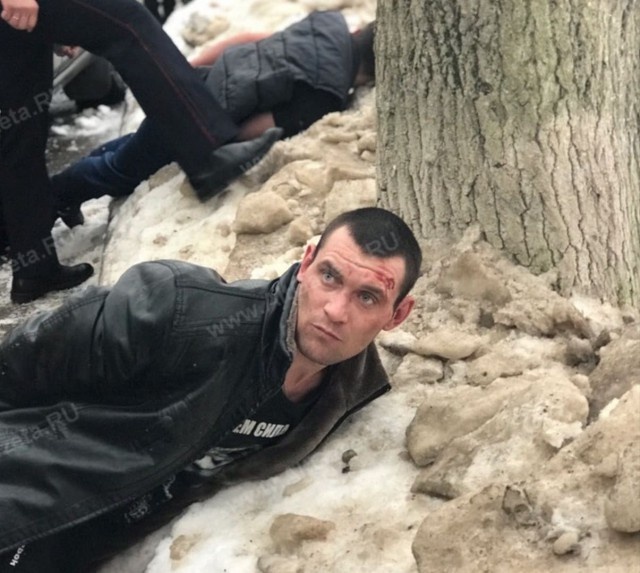 Неадекватный водитель протаранил 20 автомобилей, пытаясь уйти от полицейской погони в Подмосковье