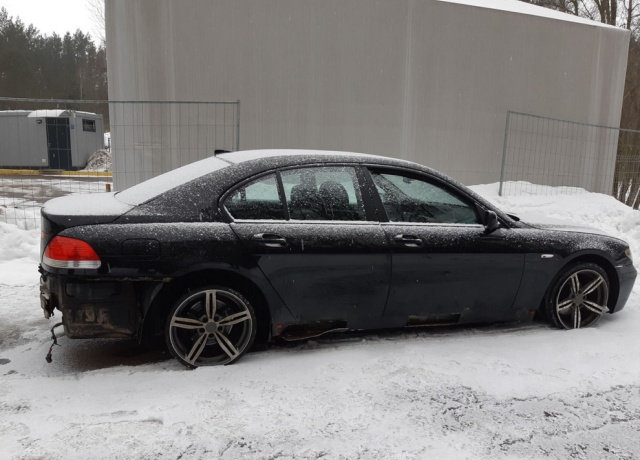Таможенники на литовской границе несколько часов "пилили" BMW с контрабандой из Белоруссии