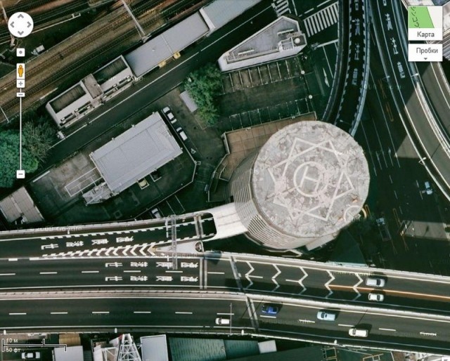 Необычное строение Gate Tower в Японии