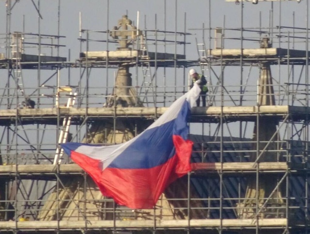 На соборе в Солсбери появился российский флаг