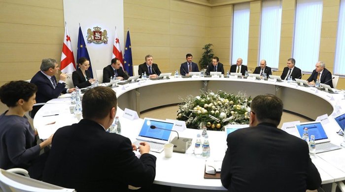Страны, в которых списывали долги граждан