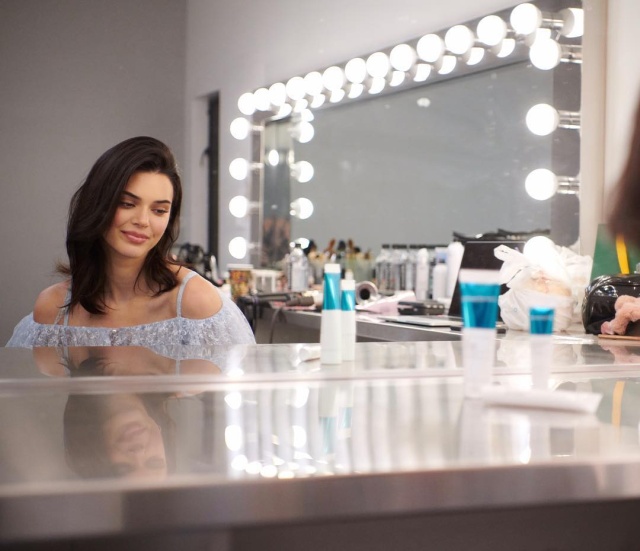 Супермодель Кендалл Дженнер без фотошопа