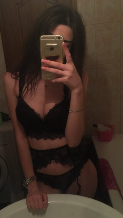 Девушки бывают разные