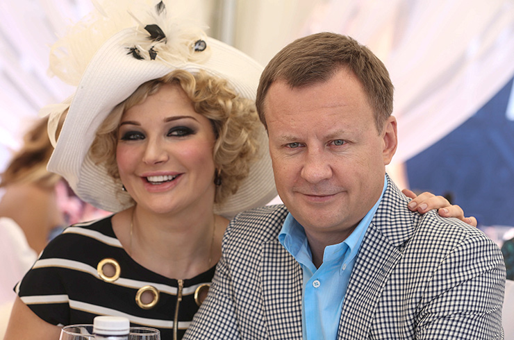 Знаменитые женщины, пережившие смерть супруга