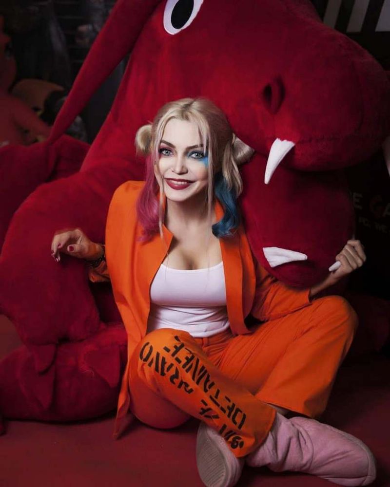 Москвичка-косплеерша демонстрирует свои таланты