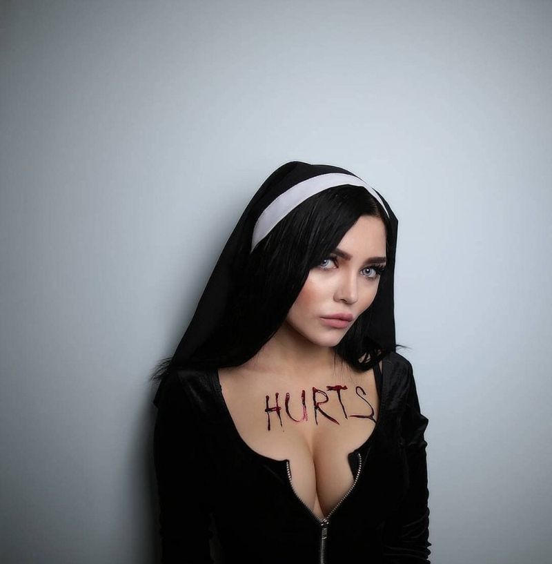 Москвичка-косплеерша демонстрирует свои таланты