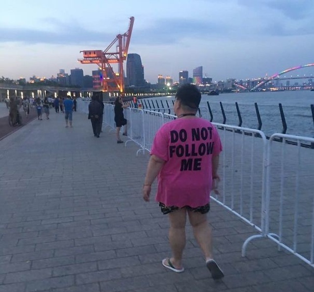 Смешная китайская мода и надписи на одежде