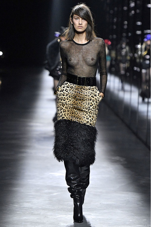 Самые откровенные и смелые наряды прошлых "Недель моды"