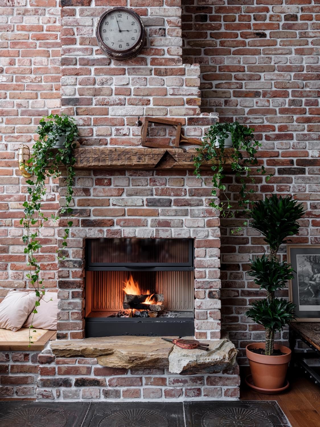 Двухуровневая квартира в индустриальном здании Москвы Двухуровневая квартира в индустриальном здании Москвы