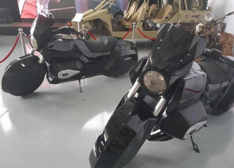 Новое творение концерна Калашникова - тяжелый мотоцикл "ИЖ кортеж" за 4 млн рублей