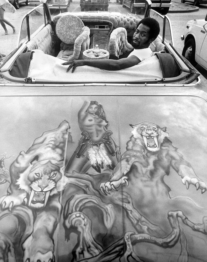 Легендарный пляж Венис-Бич в фотографиях Клаудио Эдингера