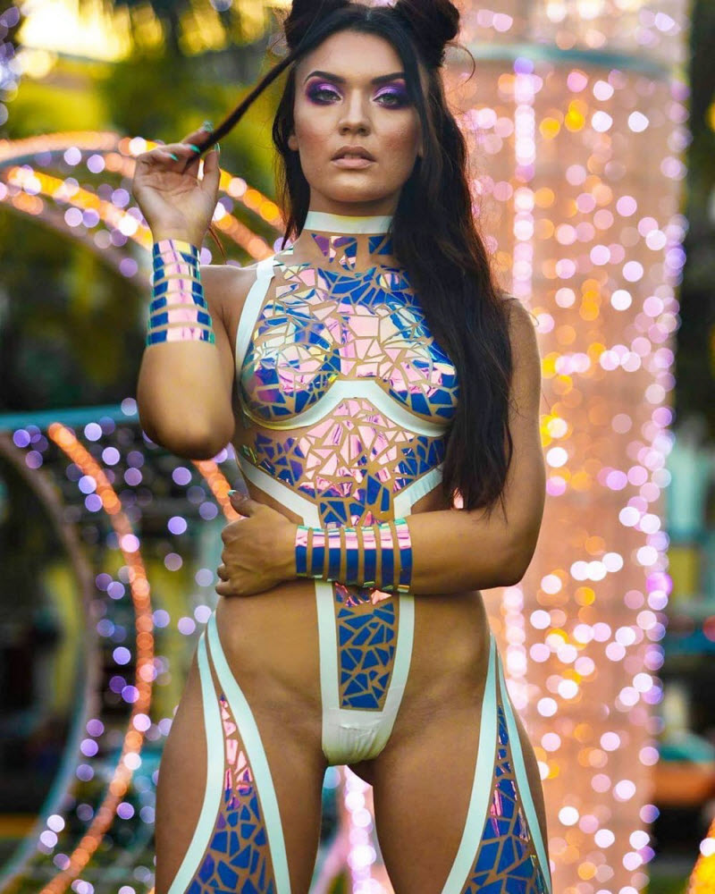 Купальники из изоленты актуальны и в 2019 году