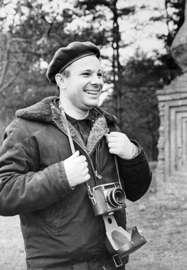 9 марта, исполнилось бы 85 лет первому нашему космонавту