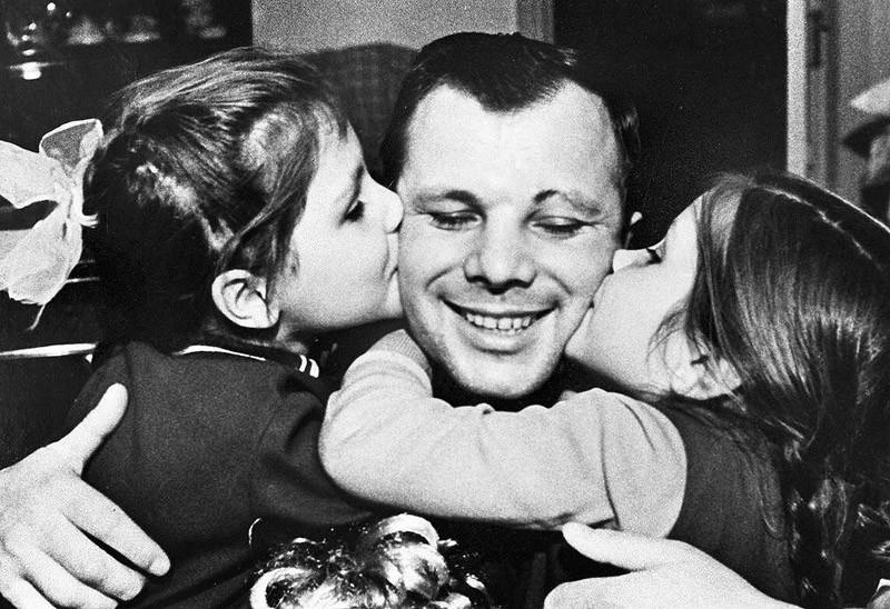 9 марта, исполнилось бы 85 лет первому нашему космонавту