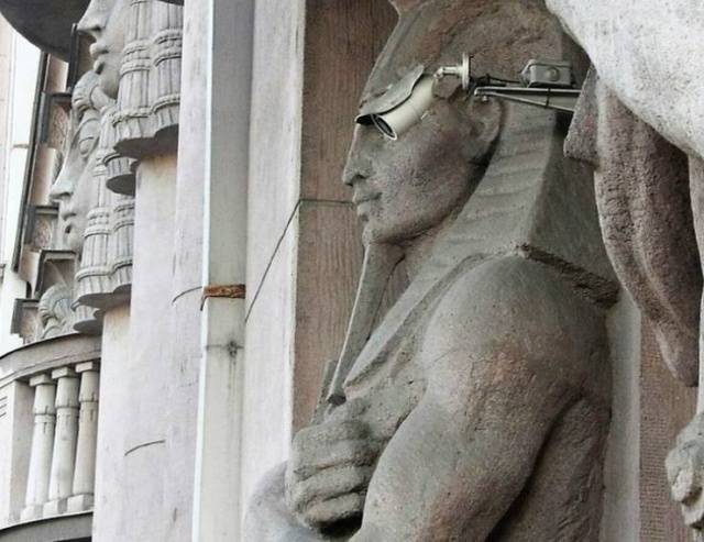 Показалось