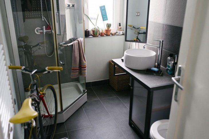 Как живут холостяки в разных странах мира