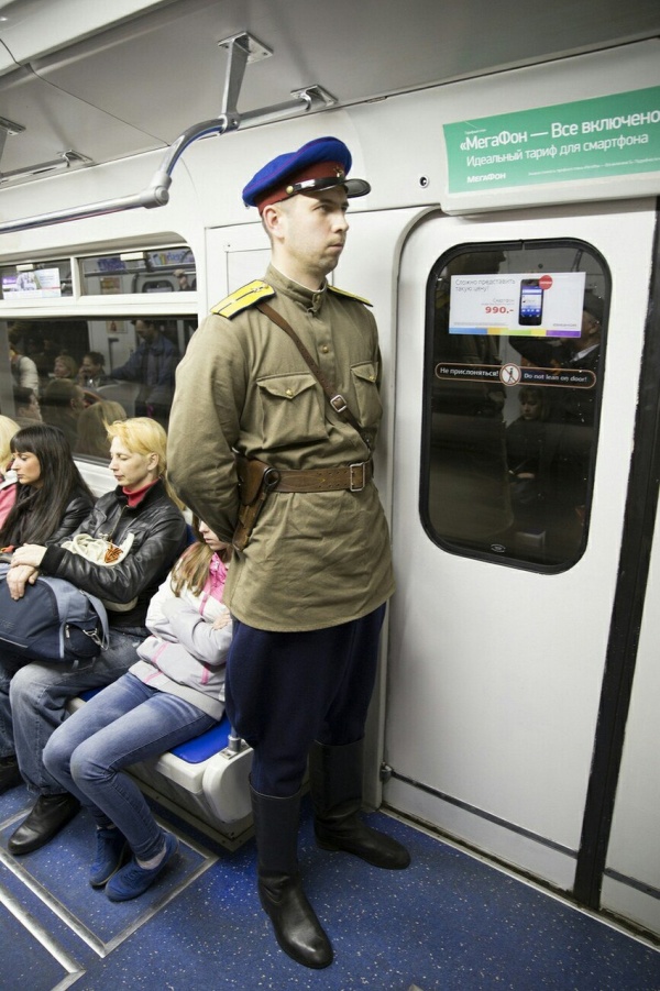 Странные модники в нашем метро