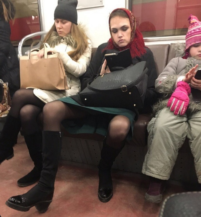 Странные модники в нашем метро