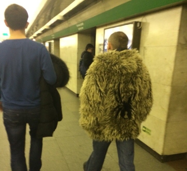 Странные модники в нашем метро