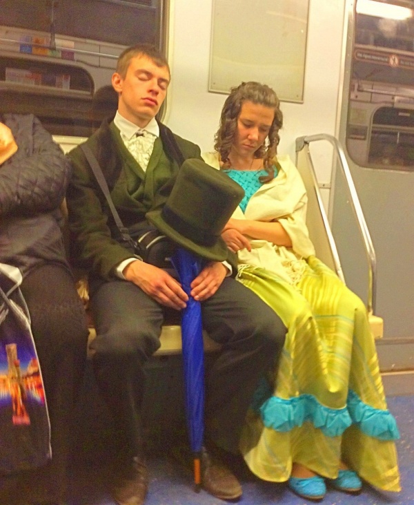 Странные модники в нашем метро