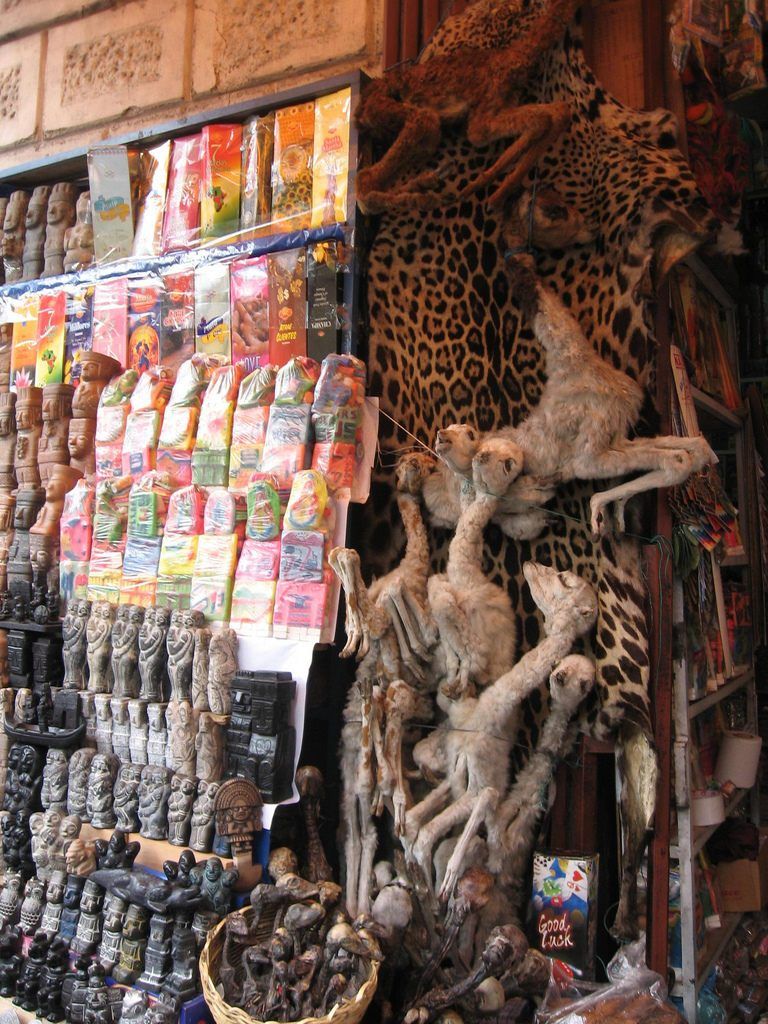 "Рынок ведьм" в кратере потухшего вулкана на высоте 3000 метров