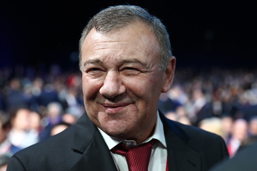 Самые богатые российские холостяки из списка Forbes