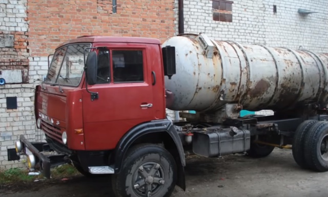 Восстановление старого КамАЗа, который простоял на улице несколько лет