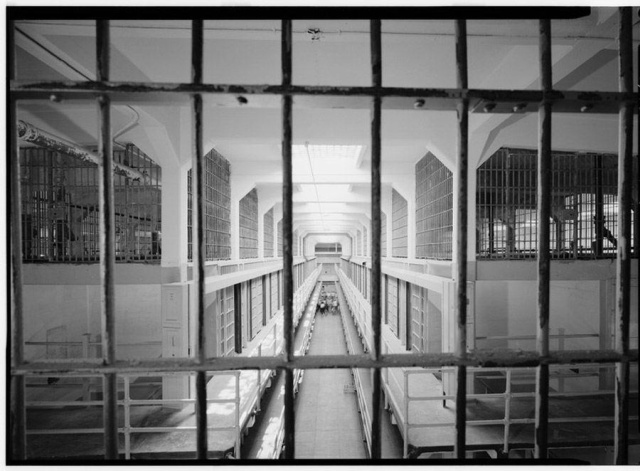 Атмосферные фотографии, сделанные в тюрьме Алькатрас