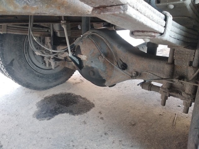 "Зорро" из Воронежа изуродовал припаркованный грузовик